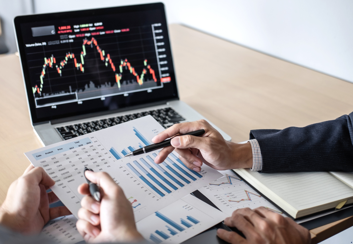 A property broker is showing how the 5% deposit scheme works in property market in Australia