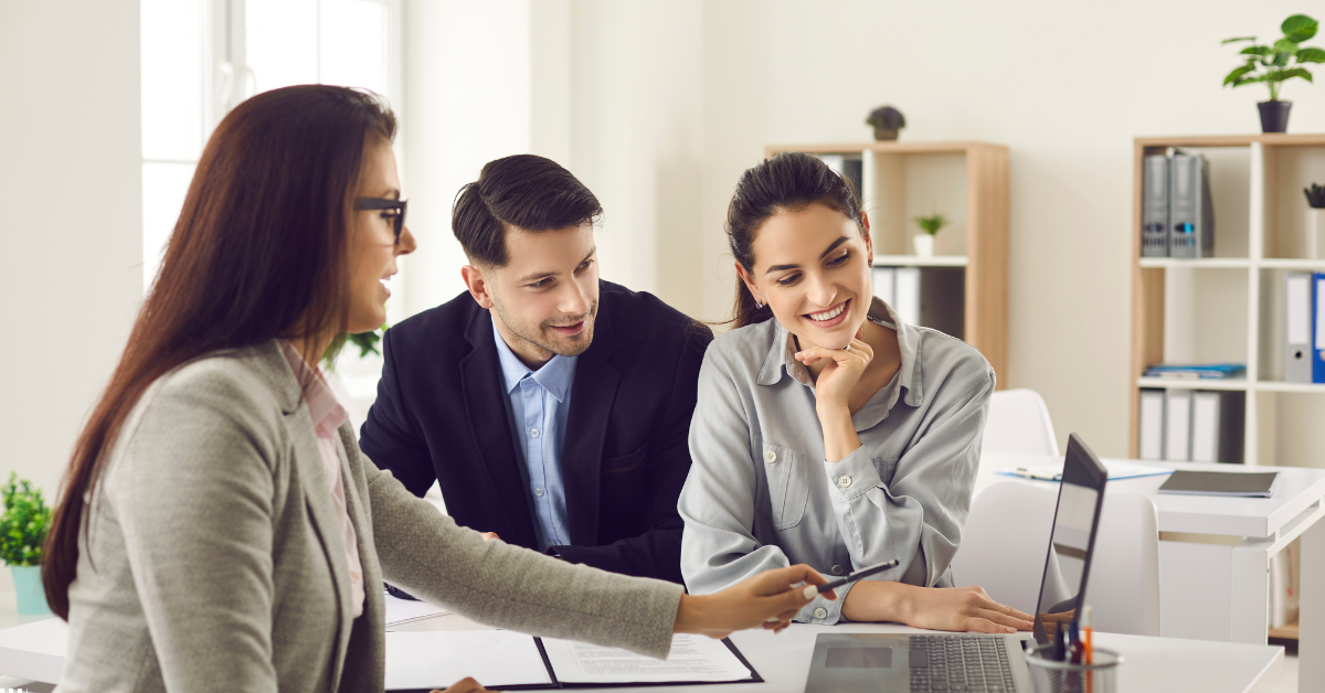 Liviti Off Market property deals professional advice Image 01 - an property expert guiding a couple for property investment advocacy
