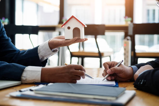 pay for contract price - real estate agent