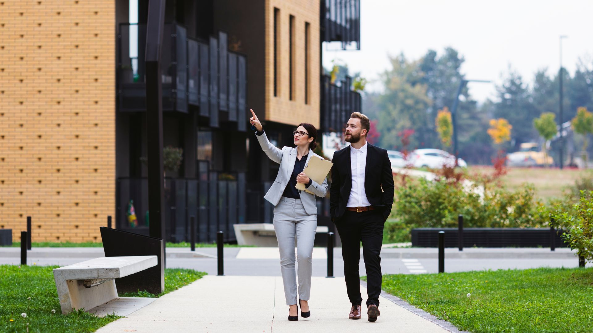 6-step-guide-to-property-investment-portfolio-success-unlocking-maximum-returns-image-1